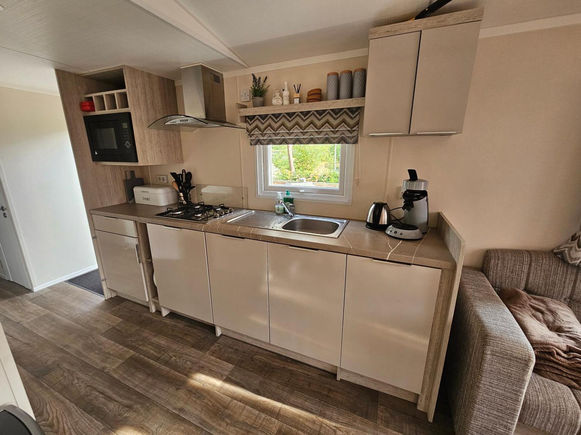 Luxe 4 Persoons Chalet Op 5 Sterren Camping رالته المظهر الخارجي الصورة
